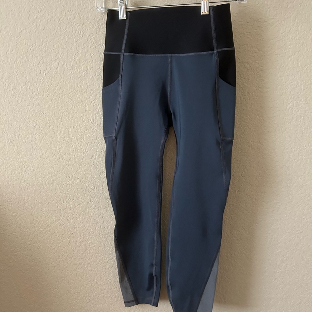 GAP Black and Gray Leggings